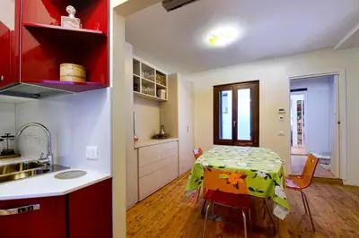 Cucina o angolo cottura di Appartamento ACCADEMIA INN