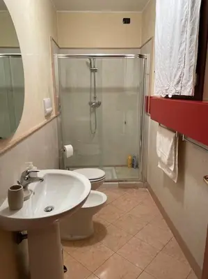 Bagno di -Piazza Mazzini- 120 mq - 2 camere - 2 bagni e Garage