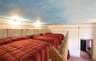 Letto o letti in una camera di Stunning Apartment In Monselice