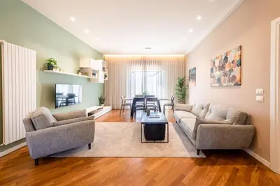 Area soggiorno di San Michele Modern Apartment - con balcone!