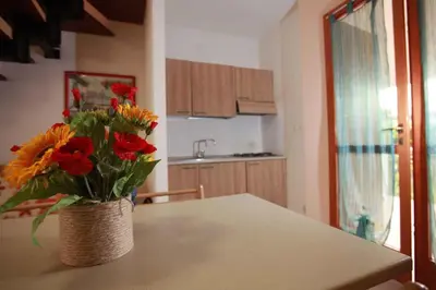 Cucina o angolo cottura di Apartment in Rosolina Mare 44965