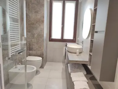 Bagno di AL PONTE design apartment