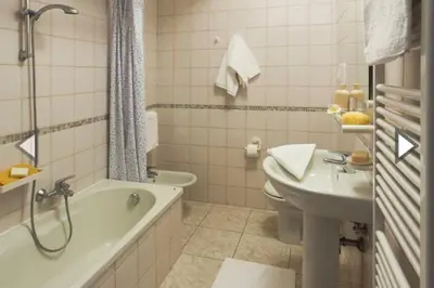 Bagno di Piazza principale angolo con il Lungomare