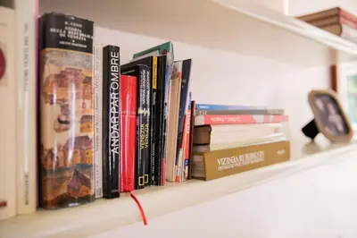 Biblioteca nell'appartamento