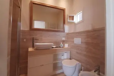 Bagno di Vicinissimo a Piazza San Marco Silenzioso con Vista sui Campanili