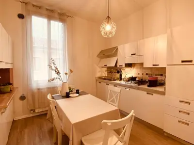 Cucina o angolo cottura di Casa Oscar: Entire apartment Venice.Mestre station