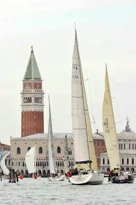 Vista sul fiume nelle vicinanze dell'appartamento