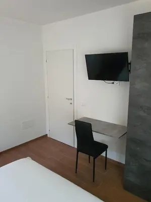 TV o dispositivi per l'intrattenimento presso La Casa de Papel - Berlino - Self Check in, Smart Tv, tutti i confort, nuova costruzione