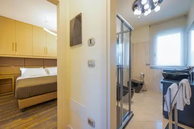 Letto o letti in una camera di Venice New Luxury Penthouse - free parking and roof terrace