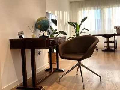 Area soggiorno di Padova - 35 min Venezia - Suite Picasso Deluxe - Free Garage Parking
