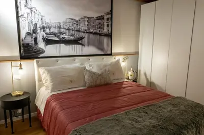 Letto o letti in una camera di Venice Vibes - Terrace Apartment in Venice