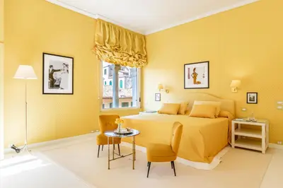 Area soggiorno di La casa di Hubert De Givenchy - Dimora Italia