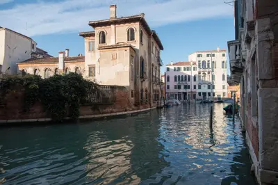Vista sul fiume nelle vicinanze dell'hotel