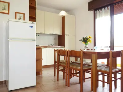 Cucina o angolo cottura di Apartment Casa Jolanda-7 by Interhome