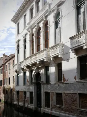 Edificio in cui si trova l'ostello