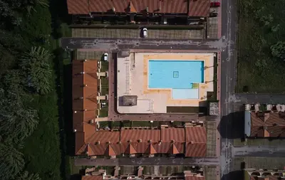 Piscina di Lovely flat with pool-Beahost o nelle vicinanze