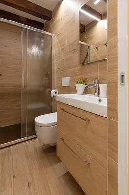 Bagno di DELUXE DOUBLE ROOM in VENICE CENTRE
