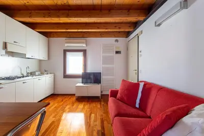 Cucina o angolo cottura di Comodo Apt Centrale