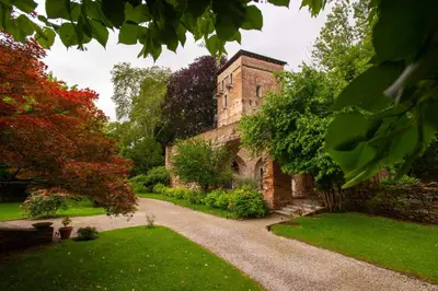 Giardino di Massimago Wine Tower
