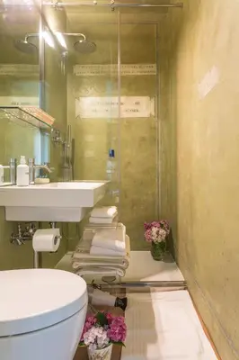 Bagno di Massimago Wine Tower