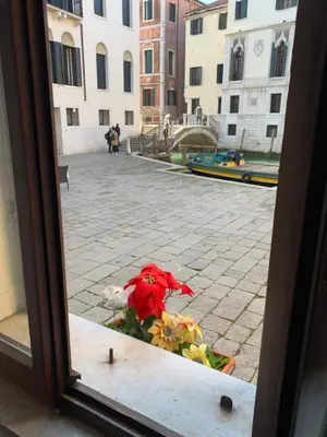 Planimetria di New View Canal Lovers Apartment