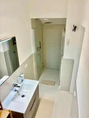 Bagno di GINNY HOUSE VENEZIA - appartamento moderno open Space vicino Venezia e Padova