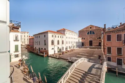 Vista sul fiume nelle vicinanze dell'appartamento
