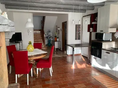 Cucina o angolo cottura di a casa di lu