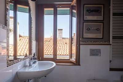 Bagno di Saint Mark's view
