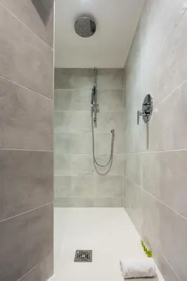 Bagno di AtoLiving Greci