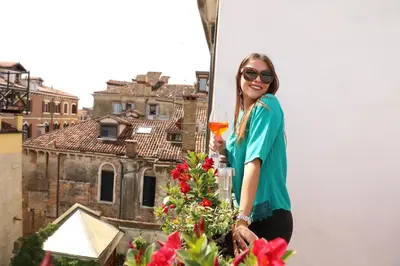 Ospiti di Top Floor Terrace Elegant Apartment 4 min from St Mark s Square No Lift - Venice Heaven Apartments Collection
