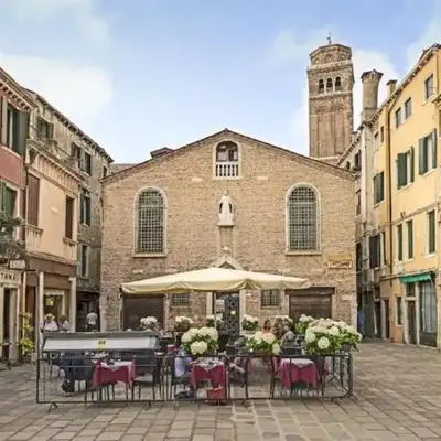 Casa con terrazza in Campo San Tomà