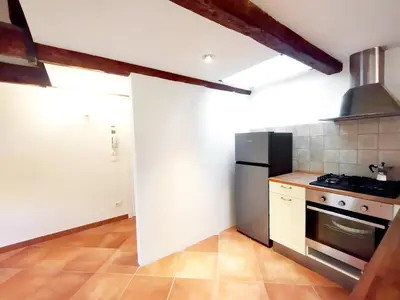 Cucina o angolo cottura di A Room with a View Apartment