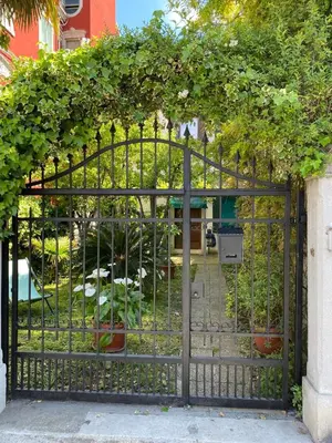 Giardino di Rose House with private Garden
