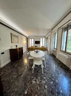 Area soggiorno di madoneta apartment