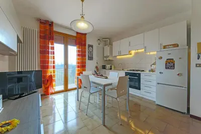 Cucina o angolo cottura di Free parking - 15 min to Venice