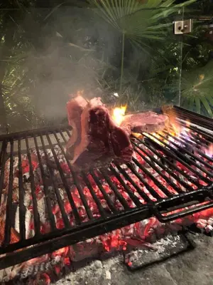 Attrezzature per barbecue disponibili per gli ospiti dell'appartamento