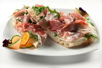 Cibo presso l'hotel o nelle vicinanze