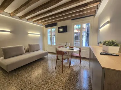 TV o dispositivi per l'intrattenimento presso Cozy Studio with Canal View
