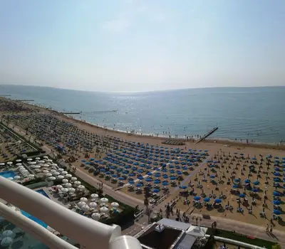 Vista generica sul mare o vista sul mare dall'interno dell'hotel