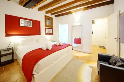 Letto o letti in una camera di DolceVita Apartments N 517 Canal View