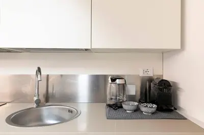 Cucina o angolo cottura di LONGA studio by Welc(H)ome