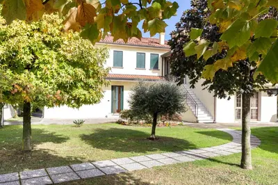 Giardino di Home Near Venice