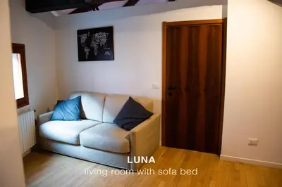 Area soggiorno di Sole & Luna apartments