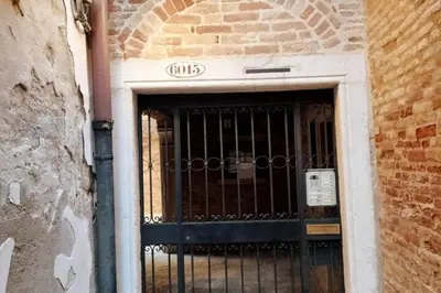 Facciata o entrata di Miracoli