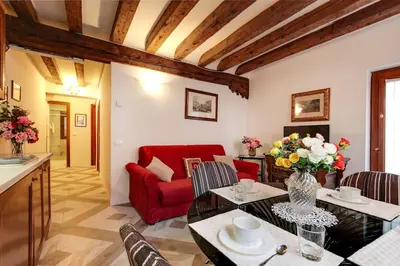 Area soggiorno di Casa Angeli L.T. M0270422137