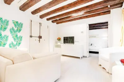 Cucina o angolo cottura di San Marco, centrale, moderno adatto per coppia