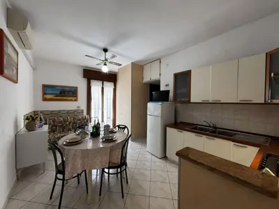 Cucina o angolo cottura di Renovated apartment in Rosolina