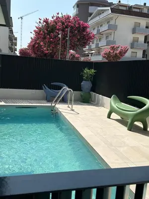 Piscina di Beach Palace with small swimming pool, private beach, parking o nelle vicinanze