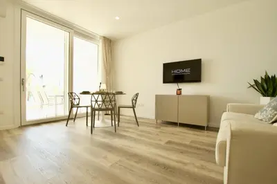 TV o dispositivi per l'intrattenimento presso Wave Island - Home Immobiliare